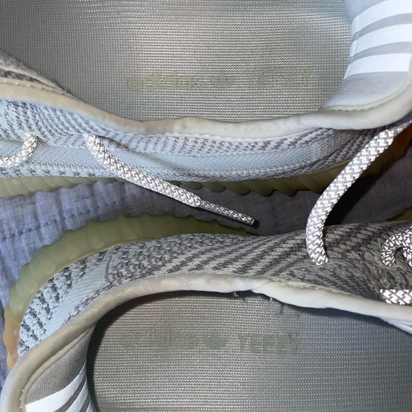 Yeezy Boost 350 V2 'Yeshaya Non-Reflective’ Shoes - Picture 13 of 15